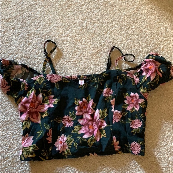 Xhilaration Tops - Floral Crop Top